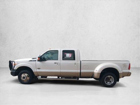 Used 2012 Ford F350 King Ranch w/ King Ranch w/Chrome Pkg image 8