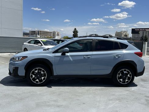 Used 2019 Subaru Crosstrek 2.0i Premium image 3