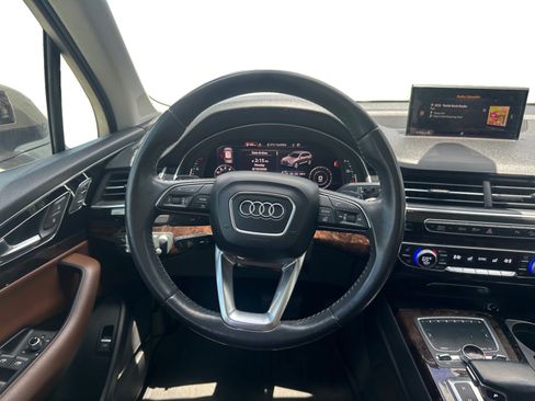 Used 2018 Audi Q7 3.0T Prestige w/ Prestige Package AWD/4WD image 13