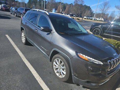 Used 2015 Jeep Cherokee Limited w/ Luxury Group image 3