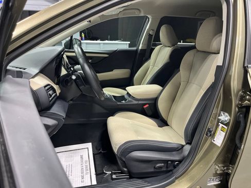 Used 2024 Subaru Outback Premium w/ Popular Package #1A AWD/4WD image 14