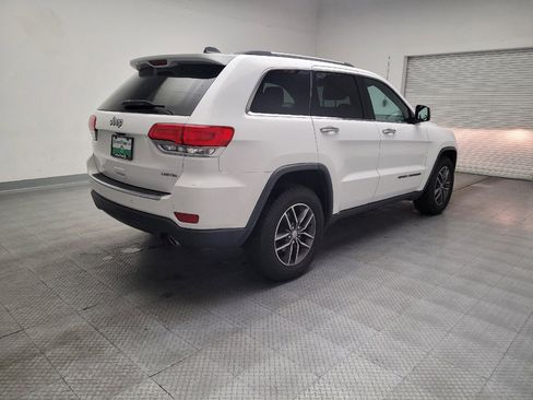 Used 2017 Jeep Grand Cherokee Limited image 9