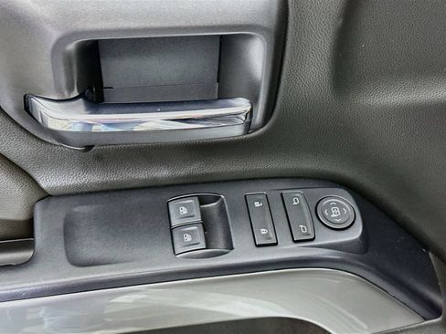 Used 2018 Chevrolet Silverado 1500 LT w/ Trailering Package AWD/4WD image 19