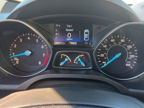 Used 2018 Ford Escape Titanium w/ Ford Safe & Smart Package AWD/4WD image 19