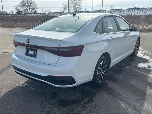 Used 2025 Volkswagen Jetta S image 5