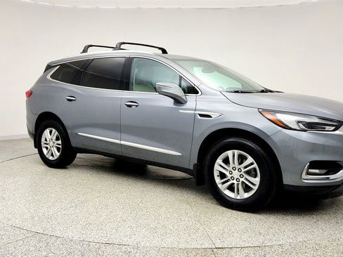 Used 2021 Buick Enclave Essence w/ Sound and Sites Package image 3