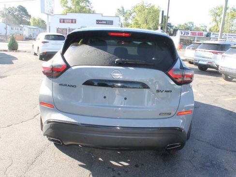 Used 2024 Nissan Murano SV w/ SV Midnight Edition Package image 8
