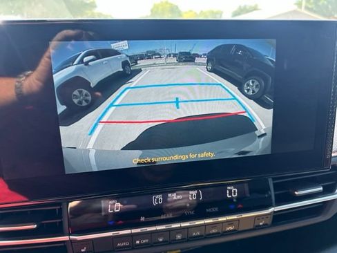 Used 2025 Toyota Sienna XSE w/ XSE Plus Package AWD/4WD image 21