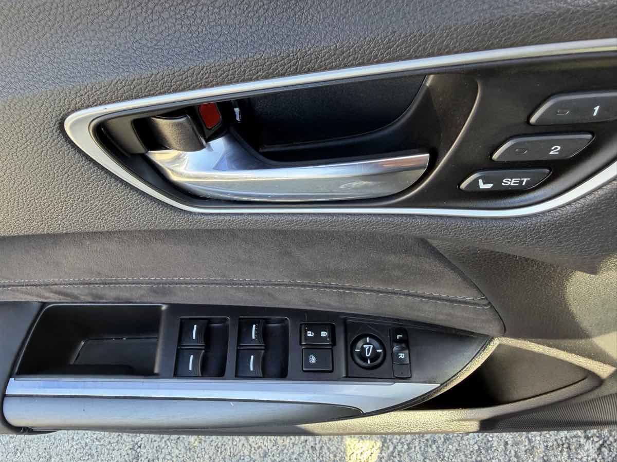 Used 2019 Acura TLX w/ Technology & A-SPEC Package AWD/4WD image 9