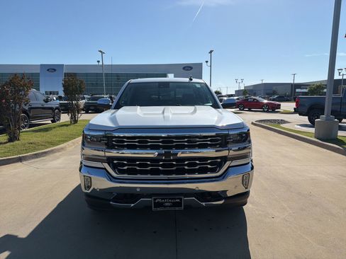 Used 2018 Chevrolet Silverado 1500 LTZ w/ Texas Edition AWD/4WD image 9