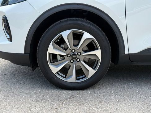Used 2023 Ford Escape Platinum AWD/4WD image 5