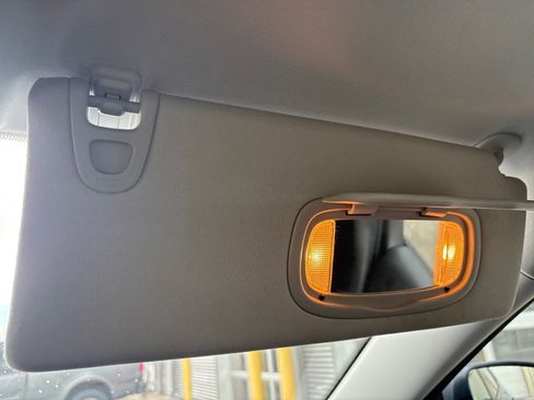 Used 2020 Jeep Cherokee Trailhawk image 32