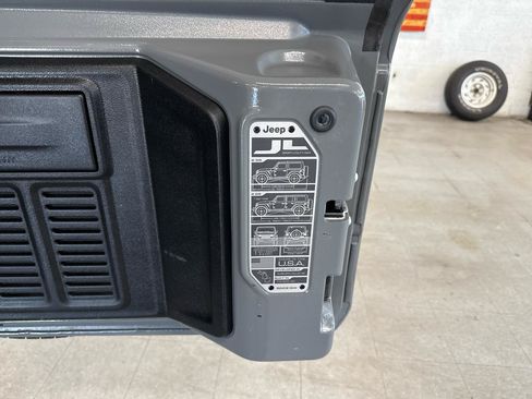 Used 2022 Jeep Wrangler Unlimited Sport AWD/4WD image 47