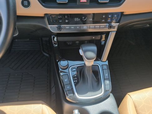 Used 2024 Kia Seltos EX image 15