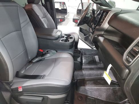 New 2026 RAM 4500 Tradesman w/ Chrome Appearance Group AWD/4WD image 29