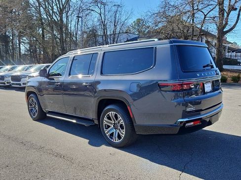 Used 2024 Jeep Wagoneer L 2WD w/ Premium Group I image 2