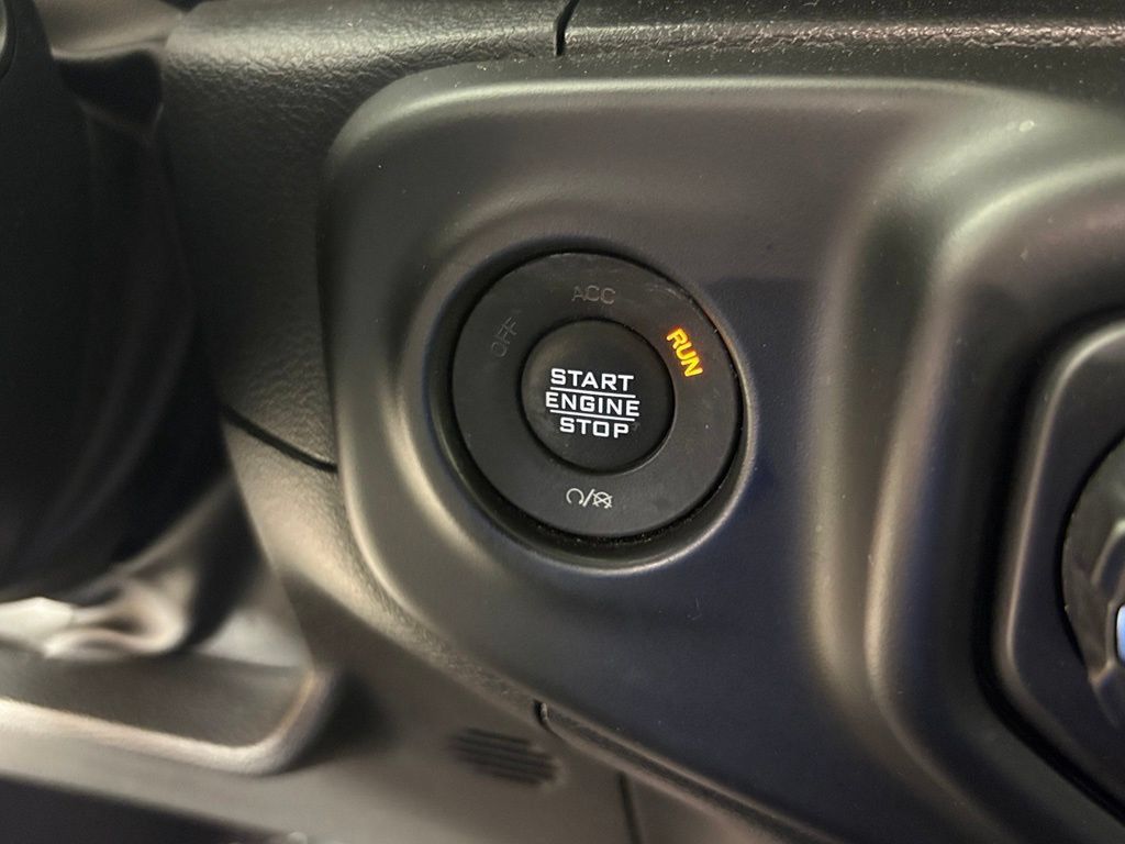 Used 2022 Jeep Wrangler Unlimited Sahara w/ Cold Weather Group AWD/4WD image 21