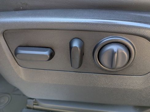 Used 2020 Chevrolet Silverado 2500 High Country image 18