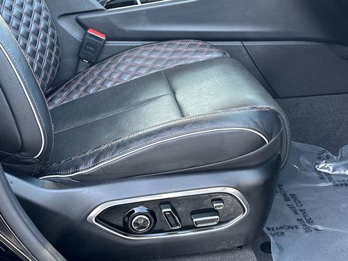 Used 2021 Jeep Grand Cherokee L Summit image 15