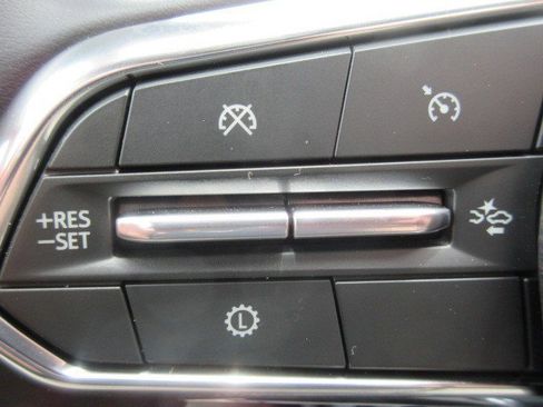 New 2026 Chevrolet Traverse LT w/ Midnight/Sport Edition FWD image 22