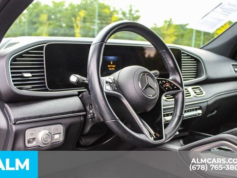 Used 2025 Mercedes-Benz GLE 450e 4MATIC w/ Winter Package image 30