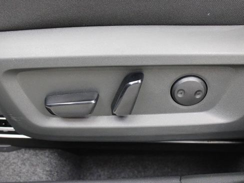 New 2026 Nissan Rogue SV FWD image 17