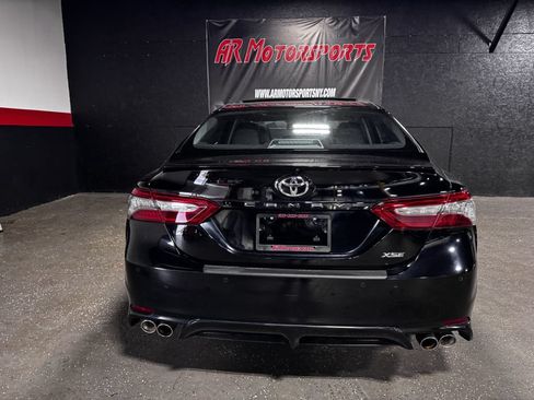 Used 2018 Toyota Camry XSE w/ Protection Package (Q2) FWD image 4