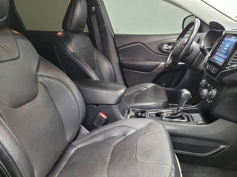 Used 2021 Jeep Cherokee Limited image 21