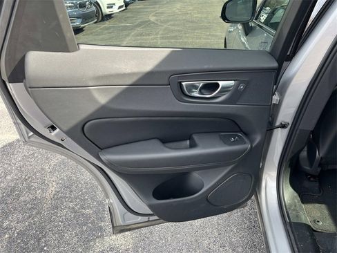Used 2025 Volvo XC60 B5 Core w/ Climate Package image 14