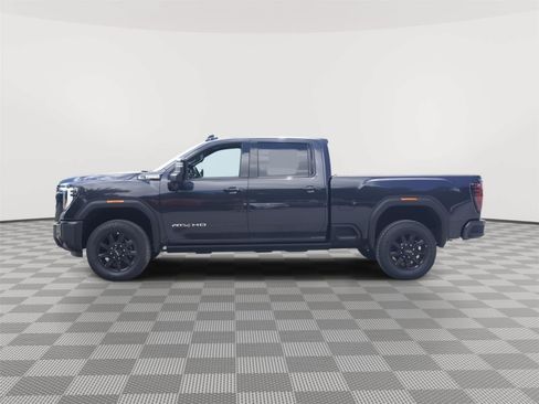 New 2026 GMC Sierra 2500 AT4 w/ AT4 Premium Plus Package AWD/4WD image 8