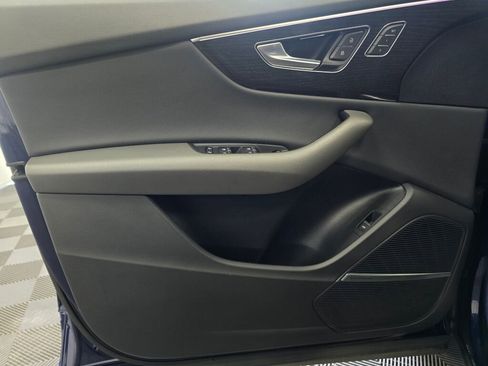 Used 2020 Audi Q8 Prestige image 34