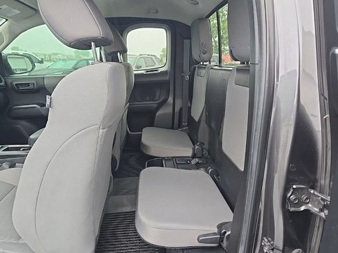 Used 2022 Toyota Tacoma SR w/ SX Package AWD/4WD image 33