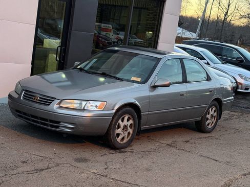 Used 1999 Toyota Camry XLE image 13