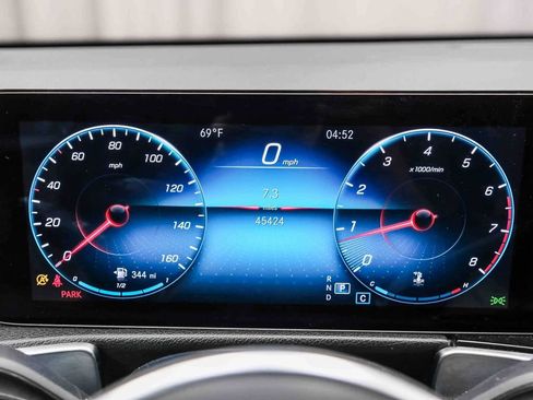 Certified 2022 Mercedes-Benz GLB 250 image 24