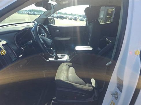 Used 2022 Chevrolet Colorado LT w/ Fleet Safety Package RWD image 3