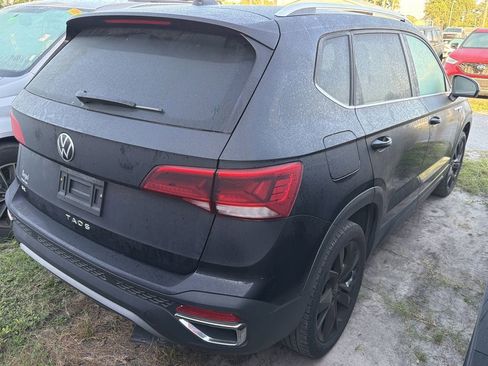 Used 2022 Volkswagen Taos SE FWD image 10