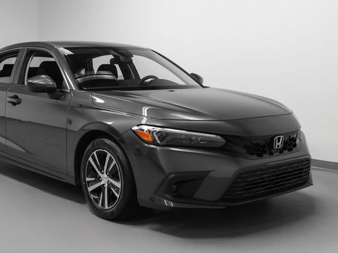 Used 2024 Honda Civic LX image 9