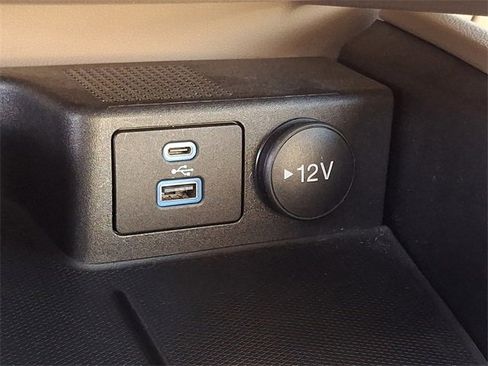 Used 2022 Ford Escape SE w/ Convenience Package image 26