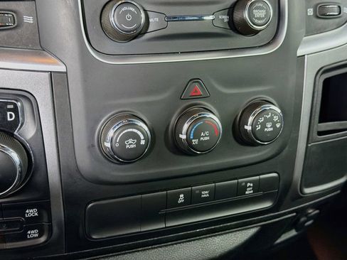 Used 2022 RAM 1500 Warlock AWD/4WD image 16