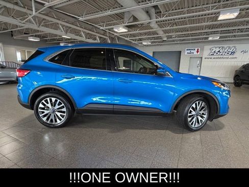 Used 2020 Ford Escape Titanium image 10