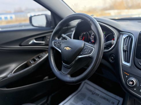 Used 2020 Chevrolet Malibu Premier image 30