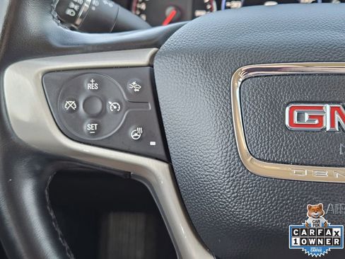 Used 2023 GMC Acadia Denali image 32