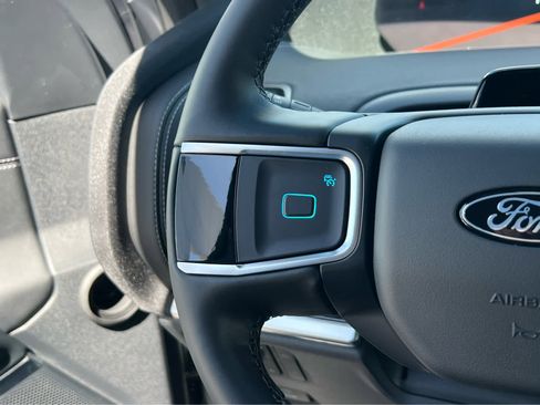 New 2026 Ford Expedition Platinum image 34