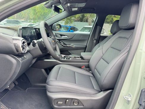 New 2026 Chevrolet Equinox LT w/ Convenience Package II FWD image 14