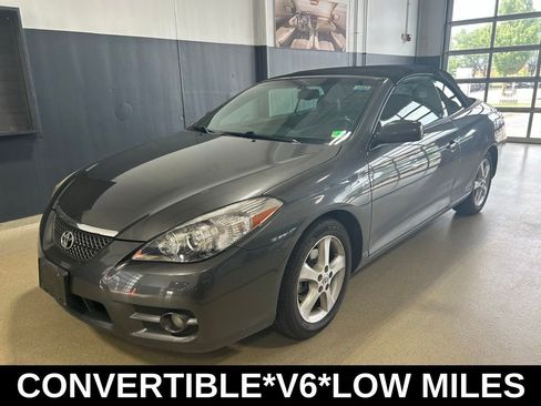 Used 2008 Toyota Solara SLE FWD image 2