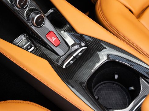 Used 2019 Ferrari Portofino RWD image 54