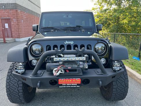 Used 2014 Jeep Wrangler Unlimited Rubicon w/ Dual Top Group AWD/4WD image 2