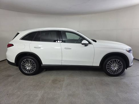 Certified 2025 Mercedes-Benz GLC 300 4MATIC image 3