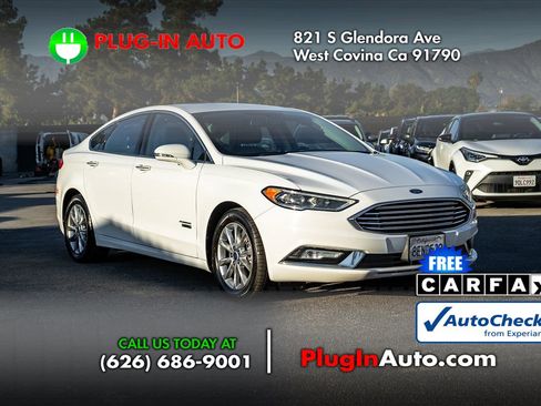Used 2018 Ford Fusion Energi Titanium image 3