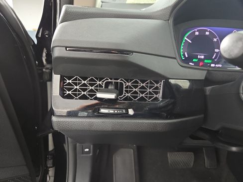Used 2023 Honda Accord EX-L image 28